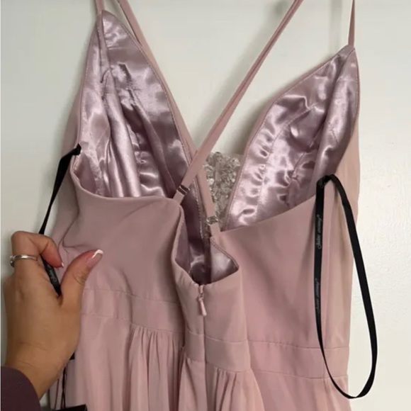 Rose gown - Picture 3 of 5